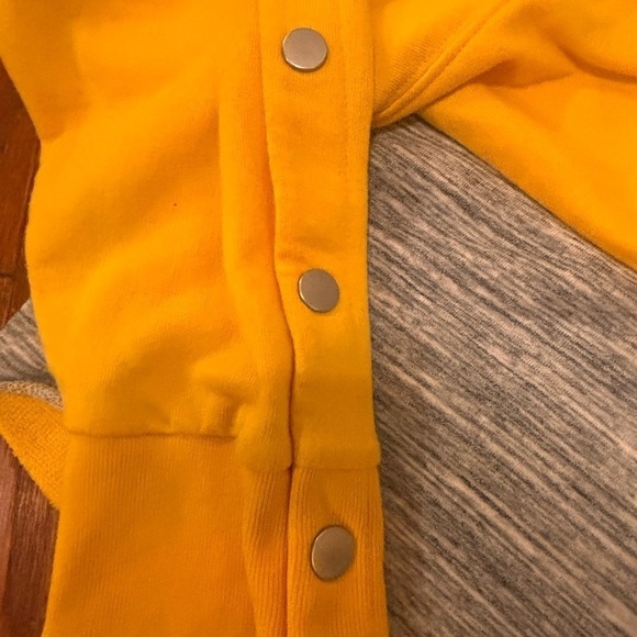 Pink women’s crop sweatshirt size Large - Picture 7 of 8